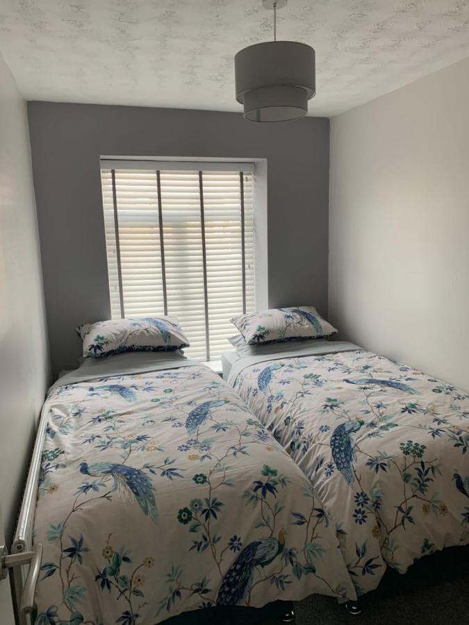 The Greens Apartment Farnworth Εξωτερικό φωτογραφία