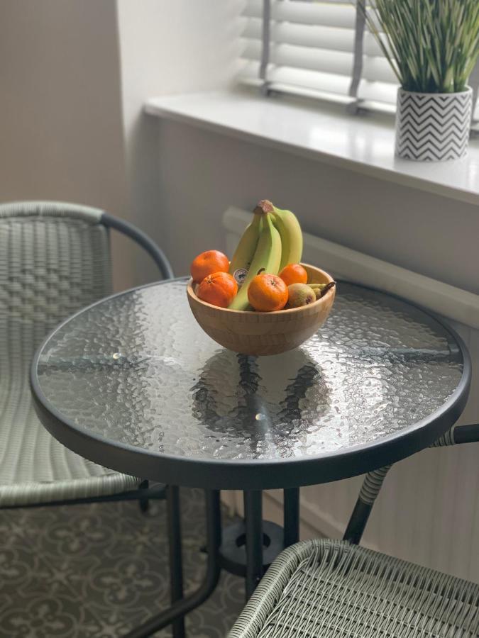 The Greens Apartment Farnworth Εξωτερικό φωτογραφία